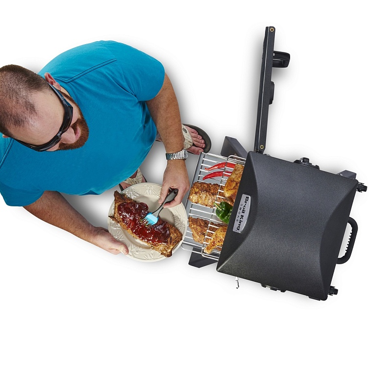 Угольная коптильня вертикальная Broil King Smoke