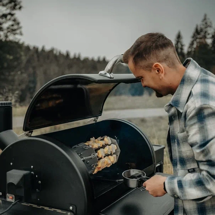Пеллетный гриль Broil King Regal 500