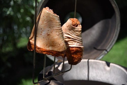 Свиная лопатка в медовом маринаде, запеченная в тандыре