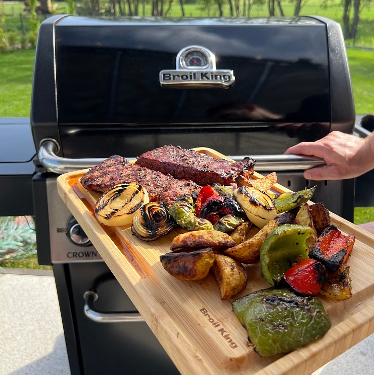 Газовый гриль Broil King Crown 490 